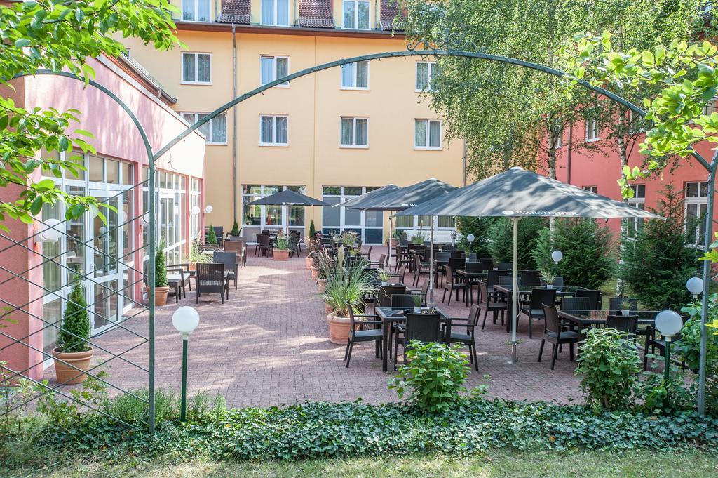 Sensconvent Hotel Michendorf Bagian luar foto