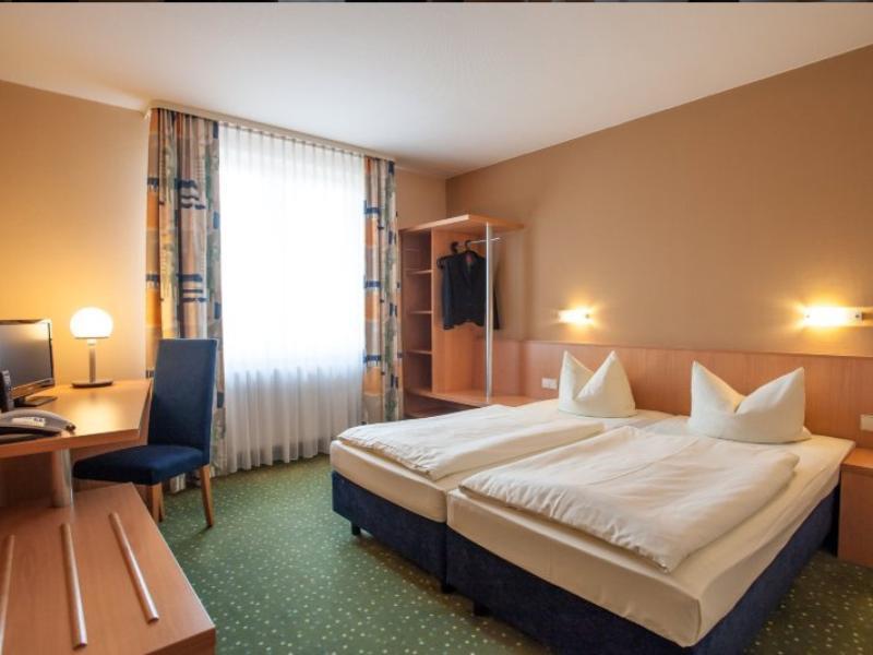 Sensconvent Hotel Michendorf Bagian luar foto